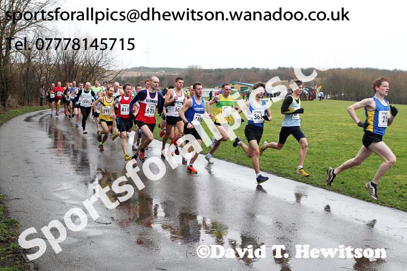 Start of the senior mens Royal Signals Relays, Hetton. Photo: David T. Hewitson/Sports for All Pics